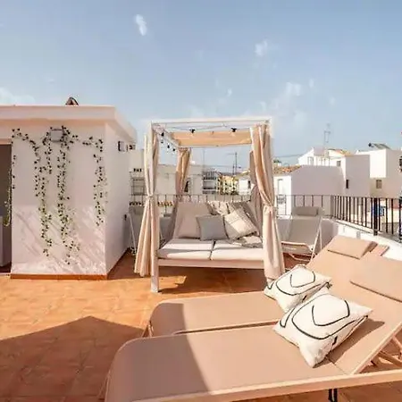 Astor Centro. 360 Roof Terrace. Epicentre Old Town Apartment *